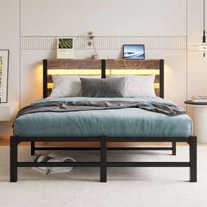 Struttura letto matrimoniale in metallo con testiera in legno, luci RGB e ripiano portaoggetti con caricatore - Stile rustico - Non richiede rete a molle - Product Image 4