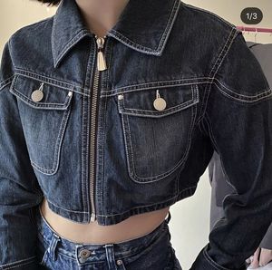 Light Wash Women <b>Denim</b> <b>Jacket</b> <b>Cropped</b> <b>Denim</b> Coat Button Front Pockets Long Sleeve for Spring Autumn - Product Image 6