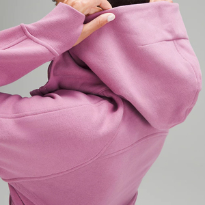 เสื้อฮู้ดผู้หญิงลดราคา ผ้าฝ้าย 70% โพลีเอสเตอร์ 30% ทรงโอเวอร์ไซส์ สกรีนลายตามสั่ง รับผลิตแบบ OEM/ODM - Product Image 3