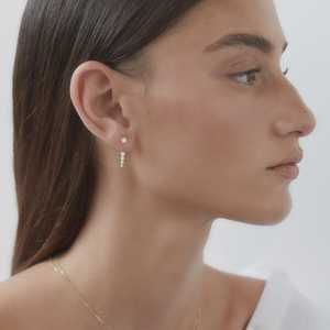 Pendientes de barra con engaste de bisel y diamantes redondos cultivados en laboratorio para uso diario, pendientes colgantes para aretes de oro macizo de 14K y 18K. - Product Image 6