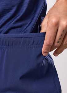 Shorts de sport athlétiques double couche pour homme, personnalisés, avec doublure intérieure de compression, cordon de serrage élastique à la taille et poche. - Product Image 4