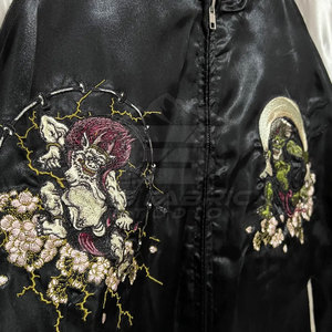 Chaqueta Sukajan Bordada a la Moda para Hombre, Tela Satén Ligera, Estilo Urbano Cómodo y Elegante - Product Image 3