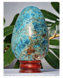 Figura de Huevo de Apatita Azul Pulida Hecha a Mano, Adorno de Piedra Ovalada, Decoración Artística Coleccionable - Product Image 3