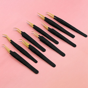 Pince à cils à pointe en fibre, pince à cils à pointe dorée avec Nano Grip Volume, kit professionnel de pincettes pour extensions de cils noir et or - Product Image 2