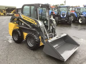 Cargadora Compacta New Holland con Retroexcavadora, Cargadora de Ruedas a Gasolina, Equipo de Construcción Compacto - Product Image 2