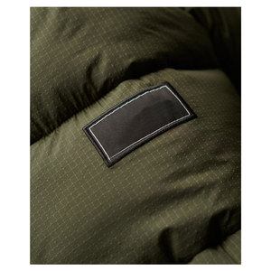 เสื้อแจ็คเก็ตพาร์กาสีแดงสำหรับผู้ชาย สวมใส่สบายในฤดูหนาว คุณภาพสูง กันน้ำ กันลม ไซส์ใหญ่ แบบกลับด้านได้ อุ่นสบาย มีฮู้ด ทนทาน - Product Image 6