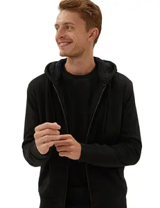 แจ็กเก็ตขนแกะสำหรับผู้ชายสีดำสำหรับฤดูหนาวแจ็กเก็ตมีซิปปักลายพัฟออกแบบได้ตามต้องการ - Product Image 1