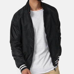 Blouson Bomber Homme Léger Coupe Slim Coupe-Vent Décontracté Noir Style Universitaire Veste de Vol Tendance Printemps Automne Manteau d'extérieur - Product Image 2