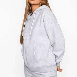 Ensemble de vêtements pour femmes en deux pièces, sweat-shirt à capuche court en tricot 100% coton, décontracté et sportif, avec pantalon à jambes larges - Product Image 2