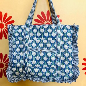 Bolsa de Mano Textil con Estampado Floral Azul, Tamaño Grande, Cierre de Cremallera, Asa Larga, Bolsa de Compras para Uso Diario - Product Image 1