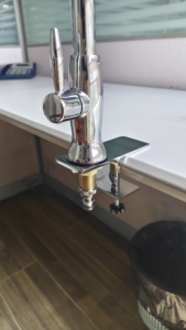 Robinet d'eau métallique fixe pour tuyau d'arrosage avec adaptateur rapide pour camping, montage sur table, utilisation extérieure - Product Image 4