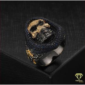Anillo de Plata de Ley 925 de Lujo con Diamante Cultivado en Laboratorio, Detalles de Piedra Azul, Joyería de Diseño Audaz para Compradores Mayoristas - Product Image 3
