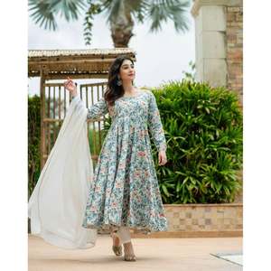 PANTALÓN DE TRABAJO CON ESTAMPADO DE GANCHILLO DE MUSELINA DE DISEÑADOR CON DUPATTA BLANCO - Product Image 1