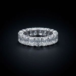AMBER JEWELS Anillo de Compromiso Unisex de Plata 925 con Diamante Corte Esmeralda, Certificado GRA, Moderno, 12 GM - Product Image 4