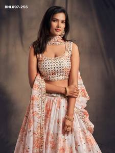 ผ้าออร์แกนซ่าคุณภาพพรีเมียมพร้อมลายพิมพ์ดอกไม้-เลื่อม-ปักดิ้นทอง ชุดเลเฮนกา-โจลีสีขาวและสีพีช ผู้ผลิตจากเมืองสุราษฎร์ - Product Image 4