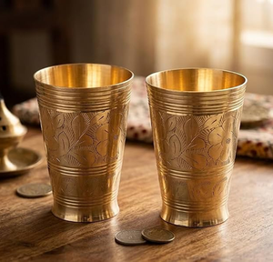 Verre décoratif en laiton pur pour eau, jus, boissons classiques, de haute qualité et à bon prix - Product Image 3