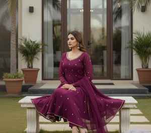 Robe de soirée noire de style indien pakistanais avec dupatta et kameez pour mariage - Product Image 3