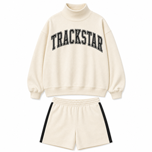 ชุดออกกำลังกายผู้หญิง เสื้อคอเต่าปักลาย Trackstar พร้อมกางเกงขาสั้น รุ่น TS-SET-098 - Product Image 1