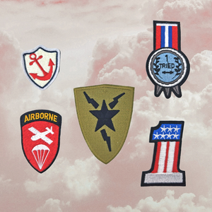 Parche de Lona Bordado en 3D Inspirado en Insignias Retro para Coser en Gorras y Ropa - Product Image 1