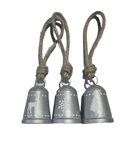 Campanas Colgantes de Metal para Decoración Navideña de Fábrica Moderna para Árbol de Navidad - Ecológicas y Duraderas - Product Image 1