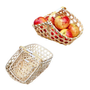 Panier-cadeau artisanal en paille de bambou, artisanat vietnamien fait main et emballage écologique naturel - Product Image 1