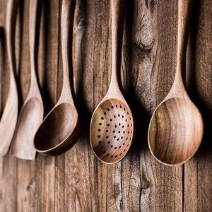 Cuchara de Cocina de Madera Hecha a Mano con Acabado Lacado Seguro para Alimentos, Utensilio de Cocina al por Mayor, Exportador Directo del Fabricante - Product Image 3