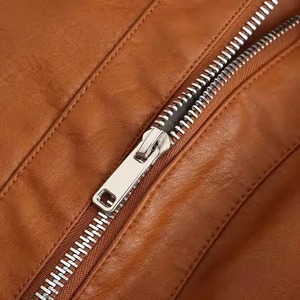 Veste en cuir véritable à la mode d'hiver conçue sur mesure pour femmes col montant et fermeture à glissière caractéristique respirante - Product Image 4