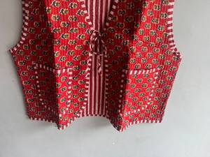 Gilet matelassé en coton rouge à fleurs pour femme, sans manches, col en V, poches plaquées, veste réversible, style printemps, CADEAU POUR ELLE - Product Image 5
