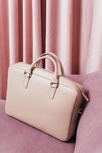 Sac messager en cuir véritable brodé, prix abordable, sac à bandoulière vintage pour homme, sac pour ordinateur portable pour le bureau et les voyages, M/S SHAAD - Product Image 3