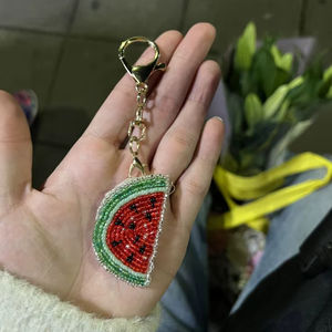 Breloques de sac brodées de perles de rocaille, taille et motifs personnalisés, breloques de sac brodées de perles de rocaille, aspect fait main tendance - Product Image 1