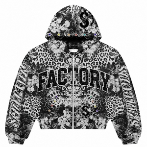 Sudadera con capucha corta de algodón French Terry de alto gramaje, corte holgado, con estampado DTG integral, lavado ácido, bordado de parches y pedrería. - Product Image 1