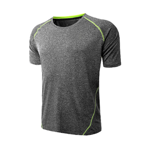 Camiseta de cuello redondo para hombre de alta calidad, hecha de una mezcla de algodón duradera para un confort superior y un rendimiento duradero. - Product Image 6