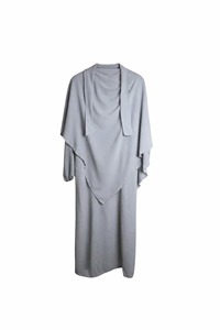 Abaya de Lujo en Verde Salvia con Diseño Fluido y Exclusivo de Frente Abierto |   Moda Modesta Premium para Mujer - Product Image 4
