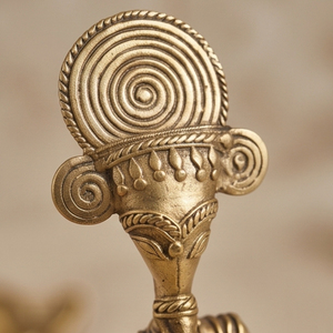 Sculpture de Musicien Batteur Tribal Traditionnel en Laiton, Figurine d'Art Populaire 3D Moulée pour Décoration Intérieure et Cadeau - Product Image 5