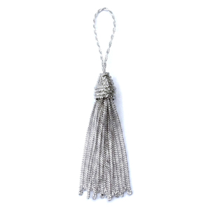 Frange décorative en tins argenté métallisé pour rideaux, vêtements et ornements, avec fils de tins argentés - Product Image 1