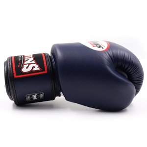Guantes de Boxeo Twins Personalizados con Impresión OEM, Azules y Blancos, para Sparring, Kickboxing, Entrenamiento Profesional - Product Image 3