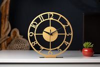Horloge de bureau moderne en métal pour la maison ou le bureau, au design minimaliste et à mouvement silencieux à quartz