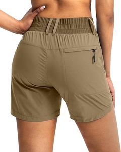 Shorts de sport taille haute pour femmes, couleur unie, séchage rapide, coupe sportive avec poches, tricoté en spandex et polyester - Product Image 6