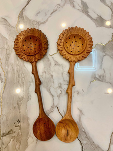 Cuillère à fentes en bois naturel pour la cuisine et le passage des aliments, fabriquée au Vietnam, avec service de gravure de logo - Product Image 6