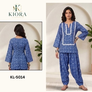 Conjunto coordinado de algodón suave marca Kiora con borde de encaje pesado y pantalón Farshi para mujer, de Royal Export - Product Image 5