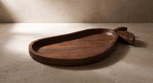 Bandeja de Madera con Forma de Fruta para Servir, de Madera de Mango Oscura, Plato Decorativo con Contorno de Pera y Asa - Product Image 4