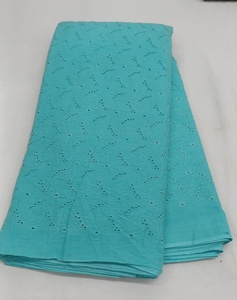 Tela de Algodón Puro Hakoba con Bordado Calado, 95 GSM, 44 Pulgadas de Ancho, Material Elegante con Ojales para Ropa Étnica de Verano de Boutique - Product Image 4