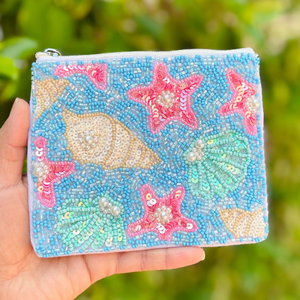 Monedero bordado a mano con cuentas azules vibrantes, diseño de cupcake para guardar sus monedas, una dulce sorpresa de AFZA ENTERPRISES - Product Image 3