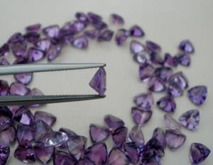 Pierres précieuses naturelles Améthyste africaine 7MM taille triligne violette de qualité supérieure, pierres précieuses en vrac calibrées pour la fabrication de bijoux - Product Image 2