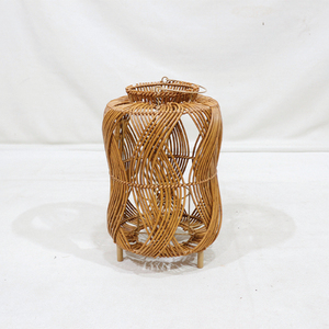 Lanterne en plastique tressé de nouvelle conception, porte-bougie décoratif, lumière portable pour patio et jardin - Product Image 1