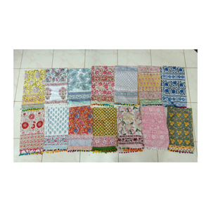 ผ้าคลุมไหล่ฤดูร้อนสุดหรูราคาดีที่สุดสำหรับผู้ใหญ่ ผ้าพันคอผ้าฝ้ายพิมพ์ลายบล็อก ดีไซน์ล่าสุด สำหรับงานปาร์ตี้ คลับ แฟชั่น - Product Image 6