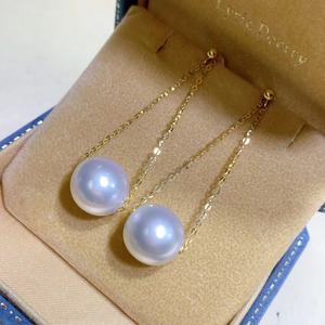 Pendientes de Oro de 18K con Cuentas de Reina de Hielo y Nieve, 10-11mm, Redondos, Oro Natural, Calidad Casi Impecable con un Delicado Brillo - Product Image 1