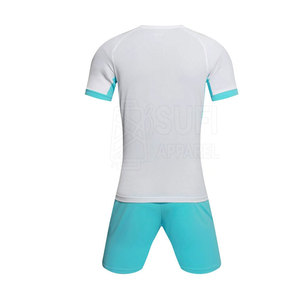 Maillots et shorts de football personnalisables en gros 2026 avec tissu polyester respirant haute performance pour l'entraînement - Product Image 2