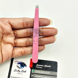 Pince à sourcils en acier inoxydable rose de haute qualité nouvelle beauté pointe inclinée étiquette personnalisée à bas prix pour une utilisation en salon pince à épiler pour les yeux - Product Image 4