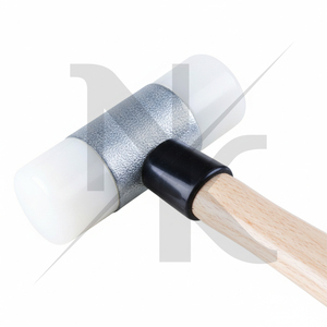 Martillo de Herrador de Acero Inoxidable de Alta Calidad con Mango de Madera y Cabeza de Nailon para Uso Equino, Productos Ecuestres Nafko NK-4128 - Product Image 5